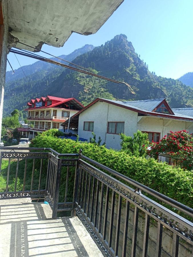 Hotel Prini Inn Manāli Eksteriør bilde